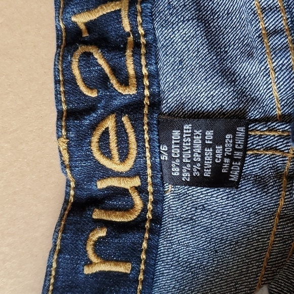 Rue 21 distressed low-rise5 pocket shorts Sz 5/6. Preloved EUC - Picture 5 of 14